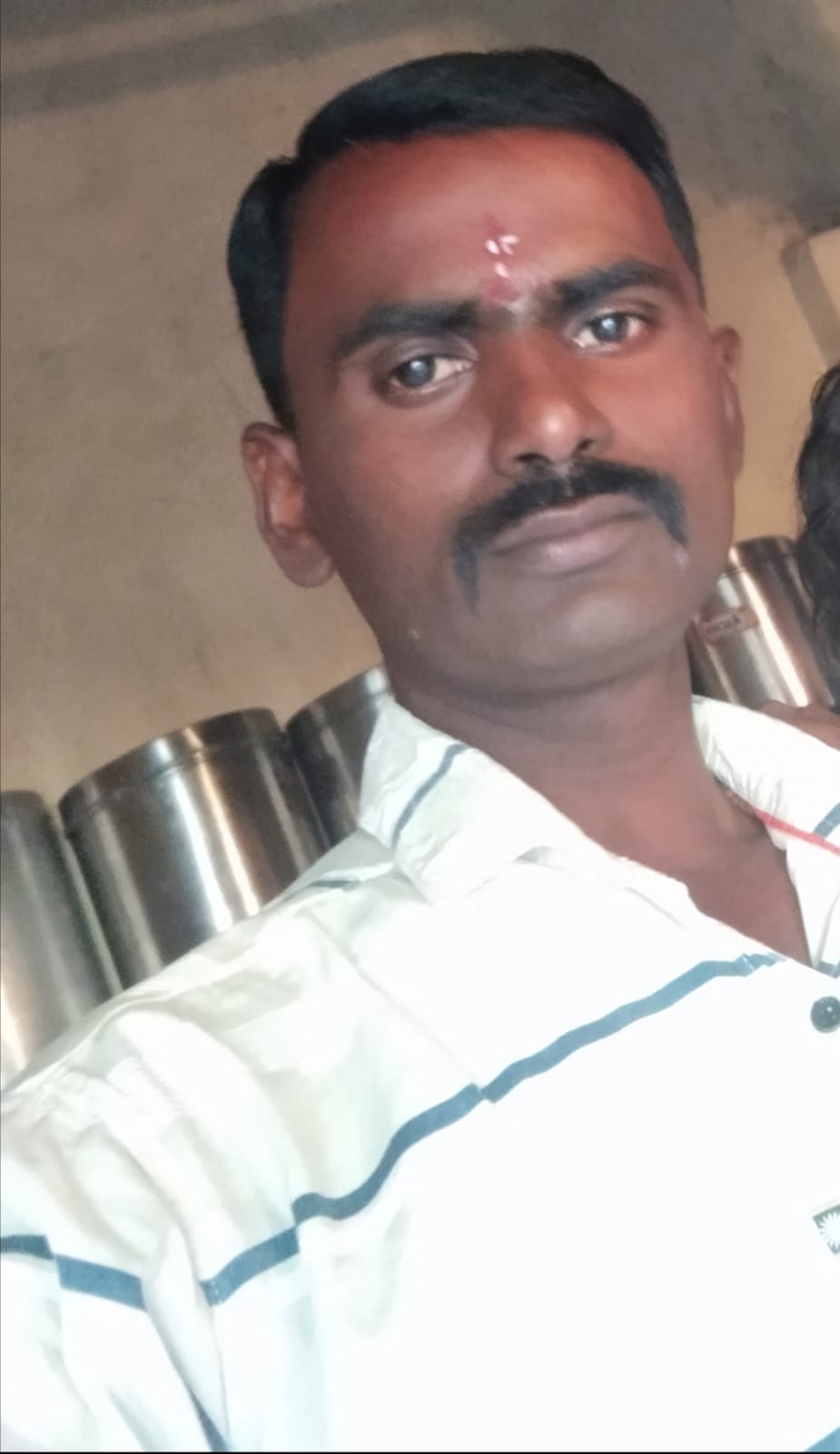 कर्मचारी